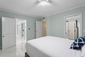 6 bedrooms, iron/ironing board, free WiFi, bed sheets