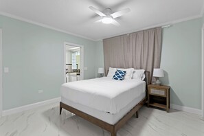 6 chambres, fer et planche à repasser, Wi-Fi gratuit, draps fournis