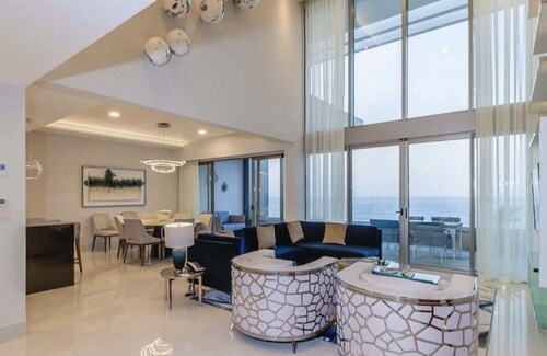 Chic 3-bedroom resort with AC, fitness room in brilliant Cancún