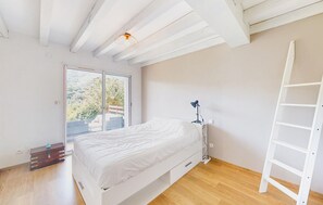 3 chambres, fer et planche à repasser, Wi-Fi gratuit