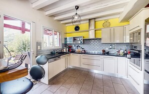 Kühlschrank, Ofen, Geschirrspüler