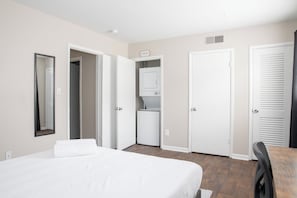 1 bedroom, desk, iron/ironing board, free WiFi