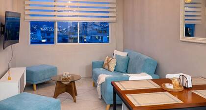 Modern suite in Quito north | Fast WiFi + Home Office + Self-service check-in