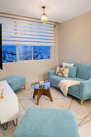 Unclassified image, 3 of 11, button - Modern suite in Quito north | Fast WiFi + Home Office + Self-service check-in (Quito)
