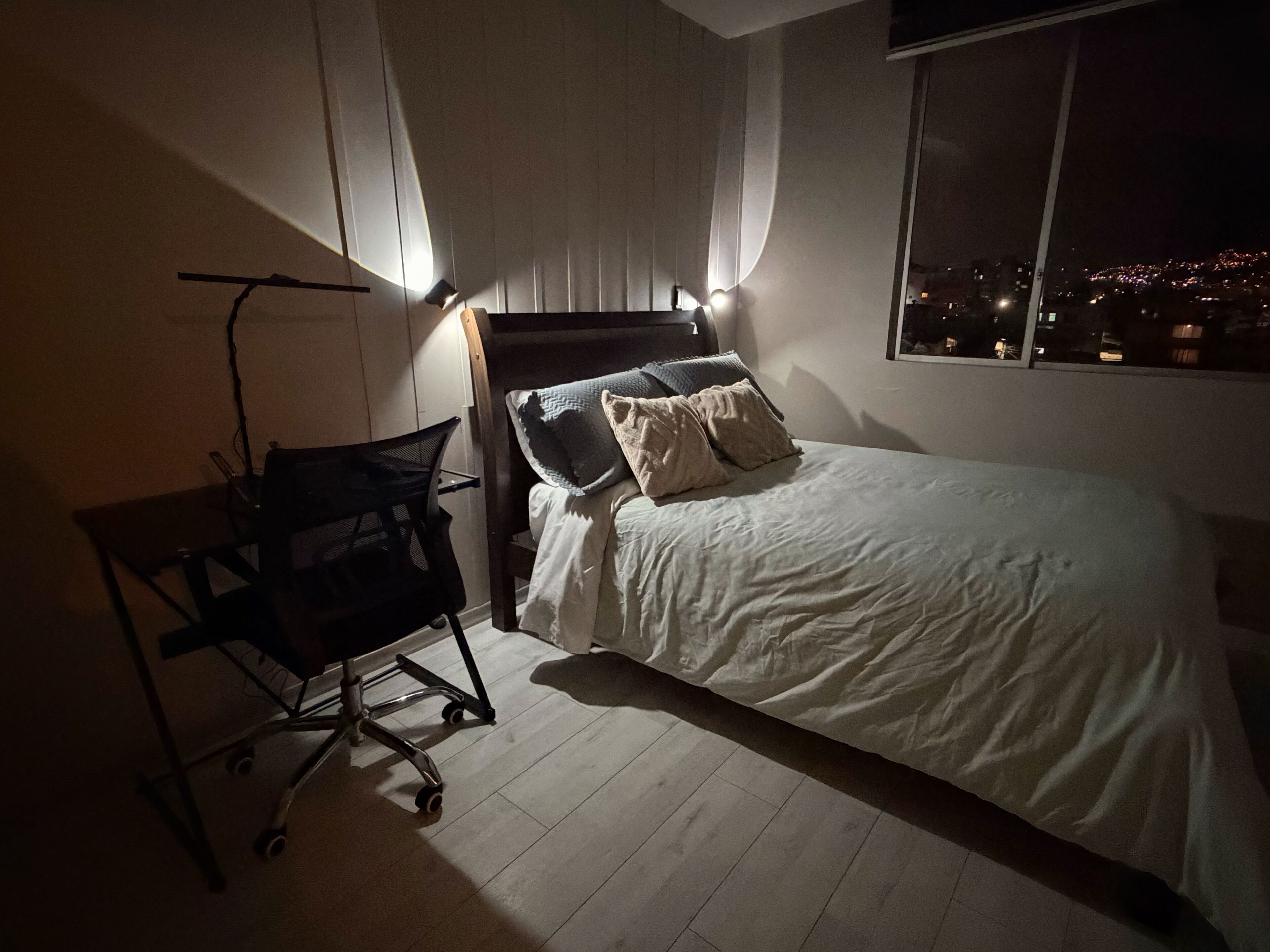 1 Schlafzimmer, Schreibtisch, Bügeleisen/Bügelbrett, kostenloses WLAN