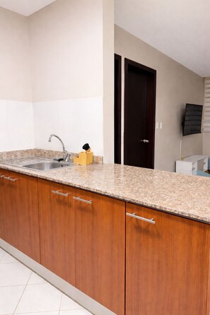 Interior - Panoramic View Apartment • Home Office - Netflix - Parking (Quito)