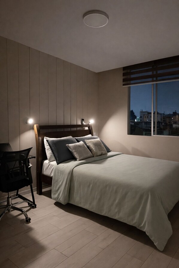 1 chambre, bureau, fer et planche à repasser, Wi-Fi gratuit