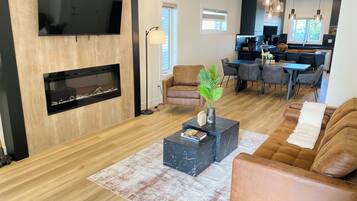 Smart TV, fireplace, books