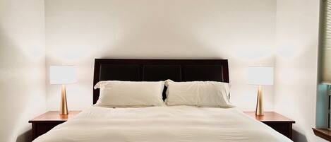Iron/ironing board, WiFi, bed sheets