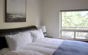 6 habitaciones, tabla de planchar con plancha, wifi y ropa de cama