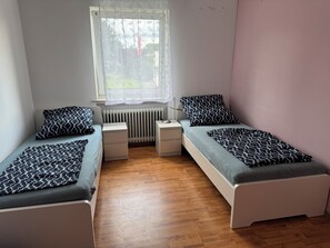 2 bedrooms, Internet, bed sheets