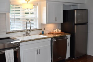 Oven, stovetop, dishwasher