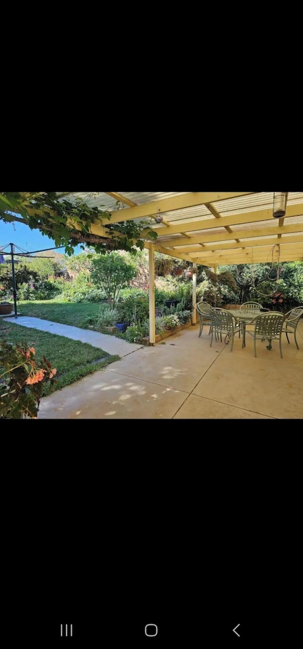 Outdoor dining