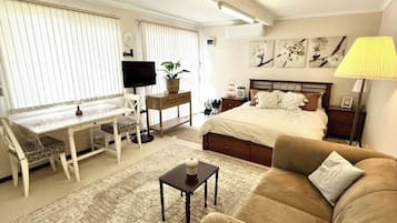 1 habitación, tabla de planchar con plancha, wifi y ropa de cama