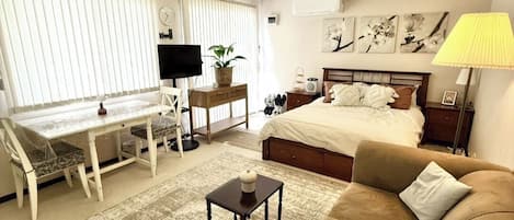 1 bedroom, iron/ironing board, WiFi, bed sheets