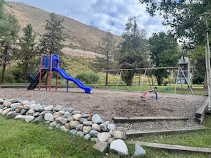 Condo, Multiple Beds (Dillon Valley East 2 Bed 2 Bath DVJT) | Children's area