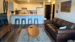 Condo, Berbilang Katil (Dillon Valley East 2 Bed 2 Bath DVJT) | Ruang tamu