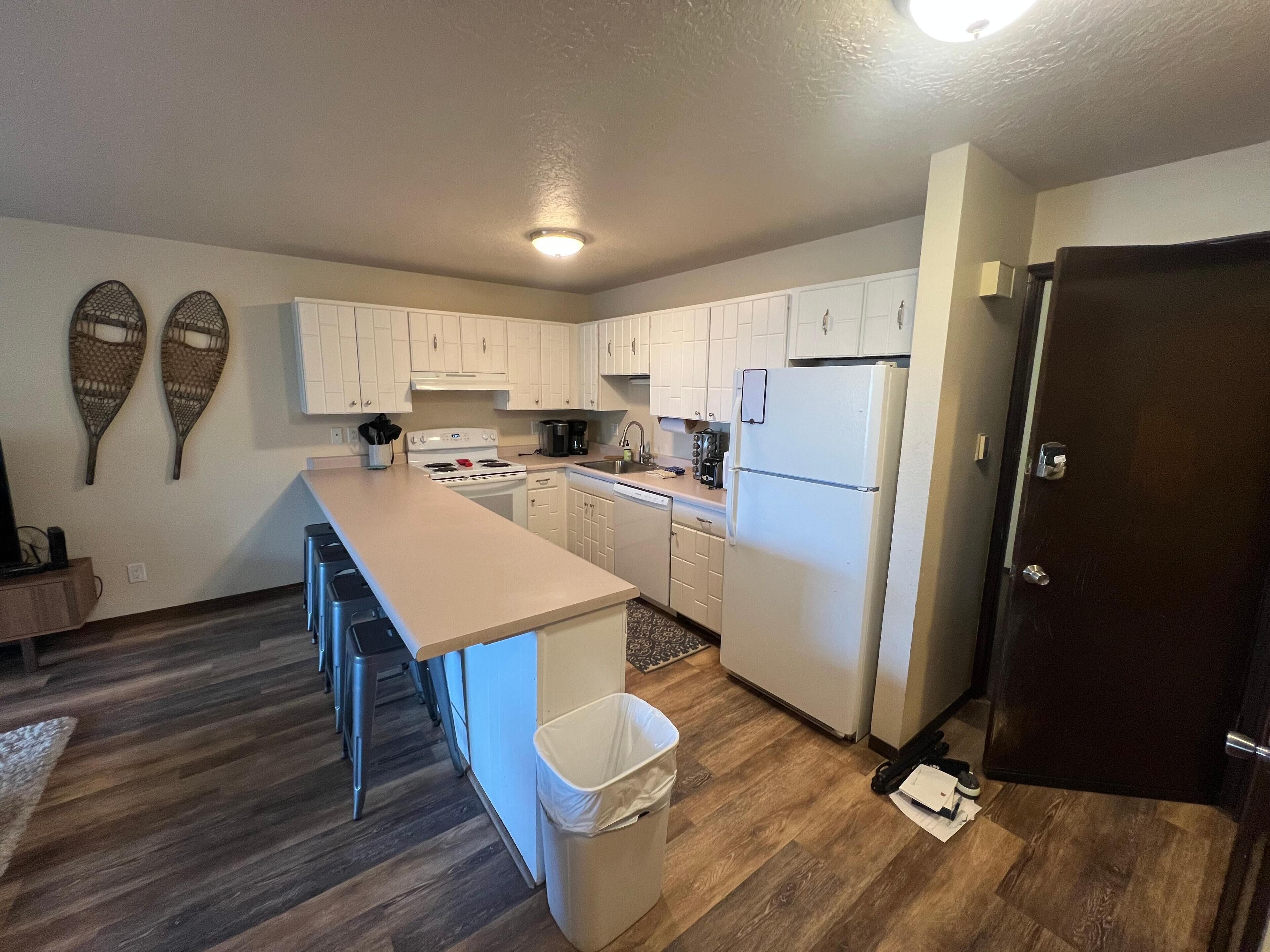 Condo, Multiple Beds (Dillon Valley East 2 Bed 2 Bath DVJT) | Private kitchen