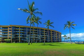 Exterior - Oceanfront Penthouse with Views (Kihei)