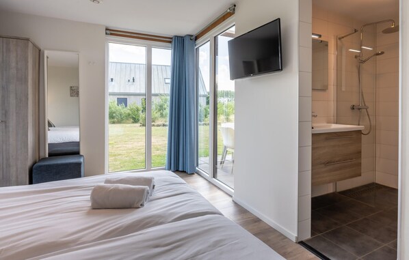 3 habitaciones, cuna de viaje y wifi gratis
