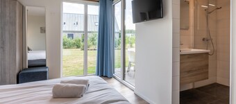 3 bedroom awesome home in Kamperland