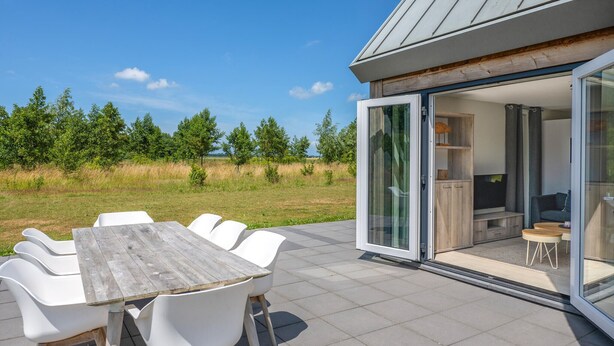Outdoor dining - 4 bedroom stunning home in Kamperland (Kamperland)