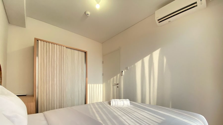 Comfy 1Br Deluxe Apartment At Landmark Residence Bandung