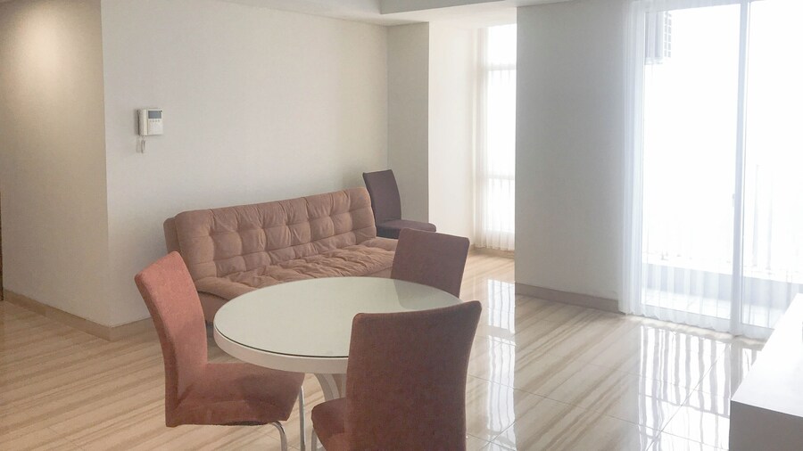 Pleasant And Calm 2Br At Grand Sungkono Lagoon Apartment