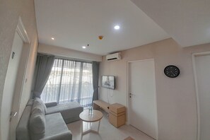 Standard Apartment | Living area