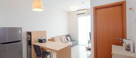 Standard Apartment | In-room dining