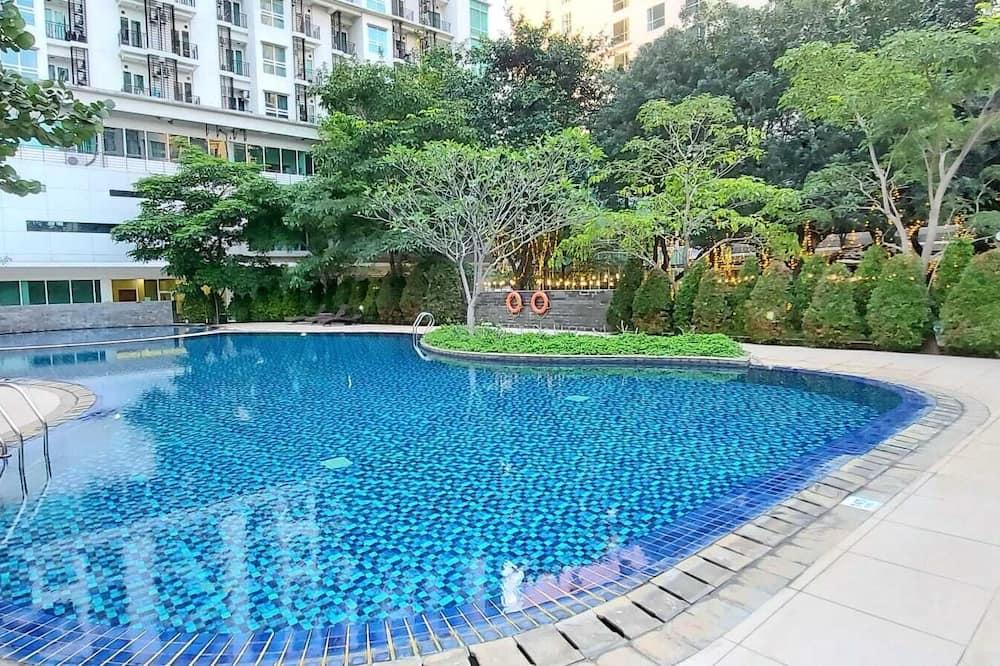 Good Location 2Br Apartment At Woodland Park Residence