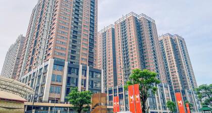 Tidy Warm Toned 2Br Apartment Meikarta