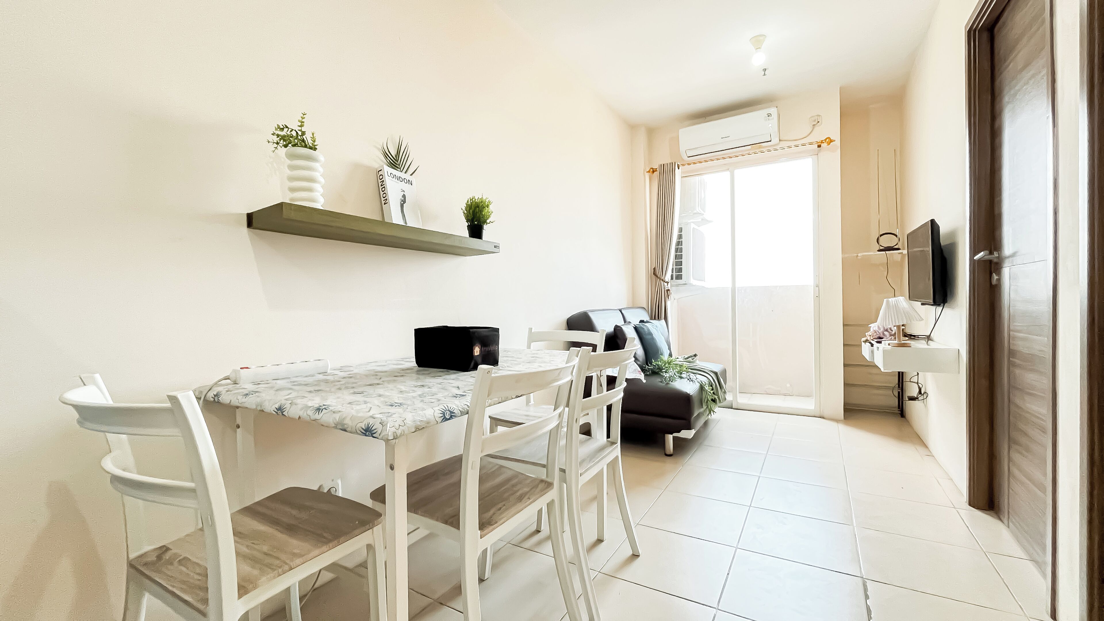 Restauration dans la chambre