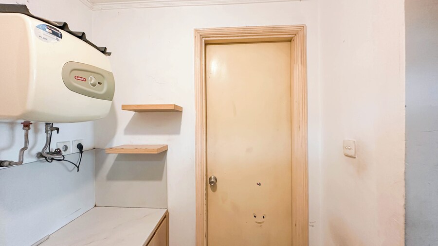 Spacious And Strategic Location 3Br At Kondominium Regensi Apartment