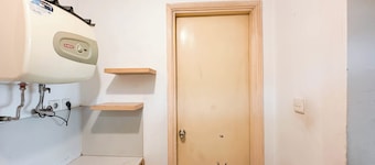 Spacious And Strategic Location 3Br At Kondominium Regensi Apartment