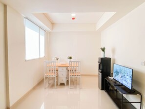 Standard Apartment | Living area