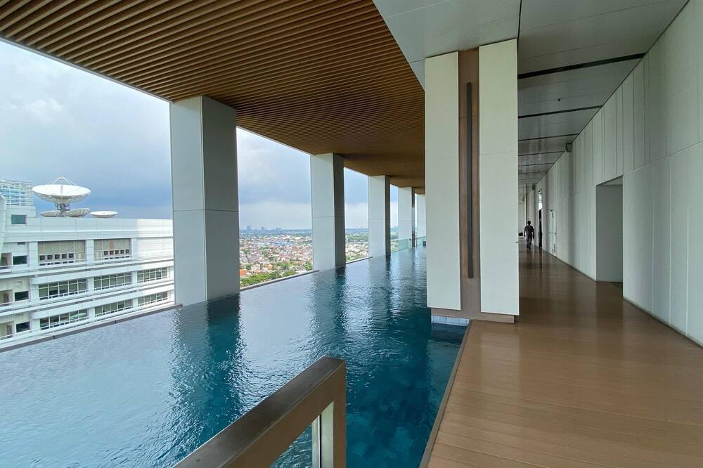 Modern 1Br Near Ikea At The Smith Alam Sutera Apartment