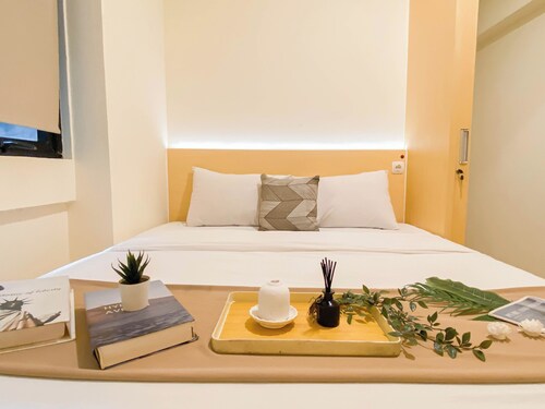 Modern Contemporary 2Br Apartment At Meikarta