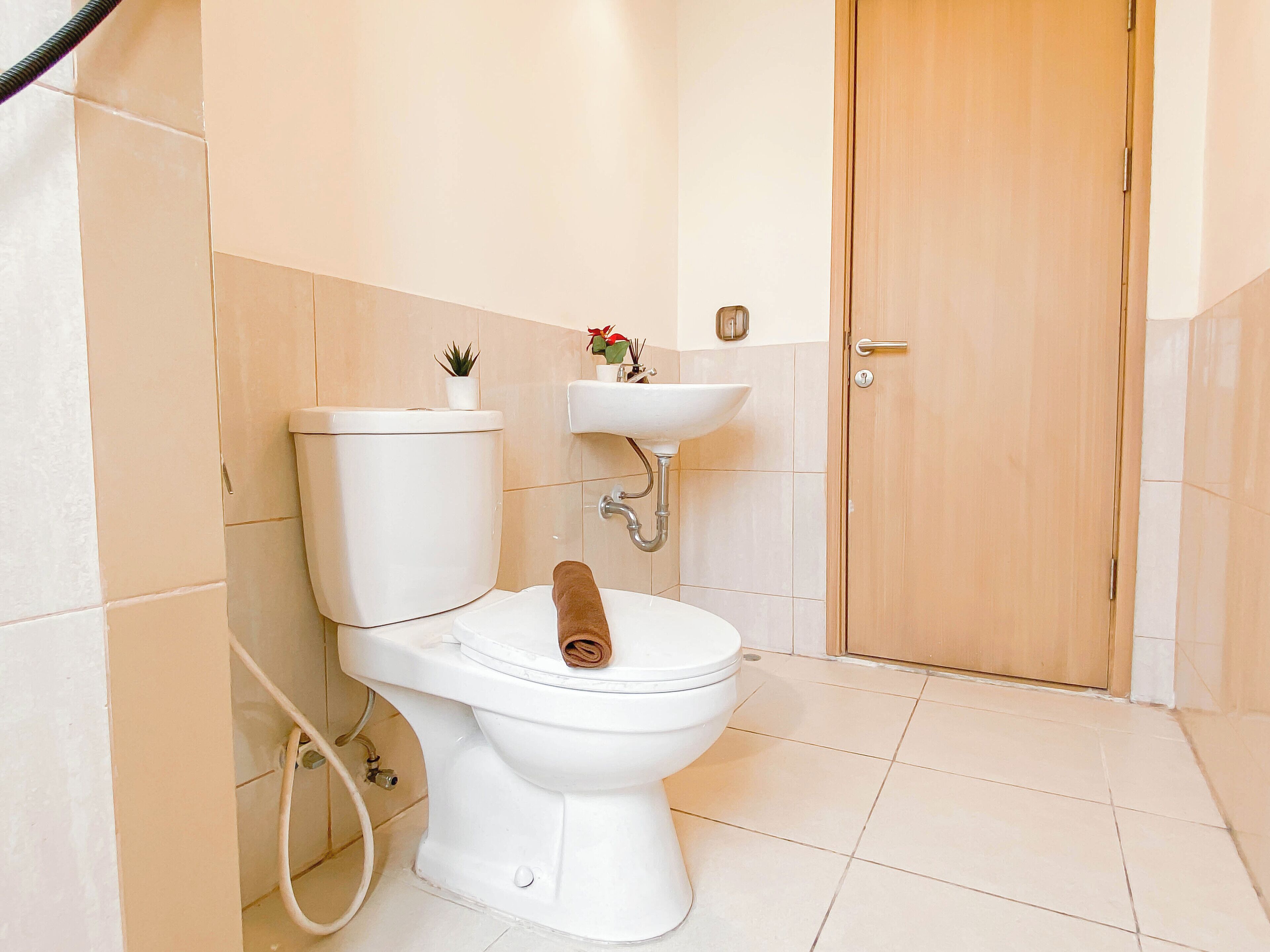 Standard Apartment | Bathroom