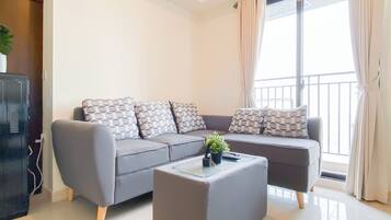 Standard Apartment | Living area