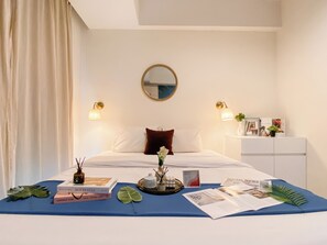 Standard Apartment - Warm Minimalist Studio Room At West Vista Apartment (Jakarta)