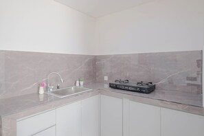 Standard Apartment | Private kitchen