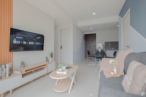 Standard Apartment | Living area