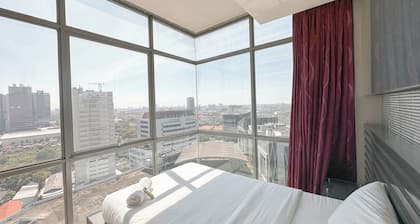 Spacious And Comfortable Living 3Br Apartment At Aryaduta Residence