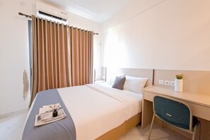 Standard Apartment - Good Deal Studio At Sky House Bsd Apartment (Pagedangan)