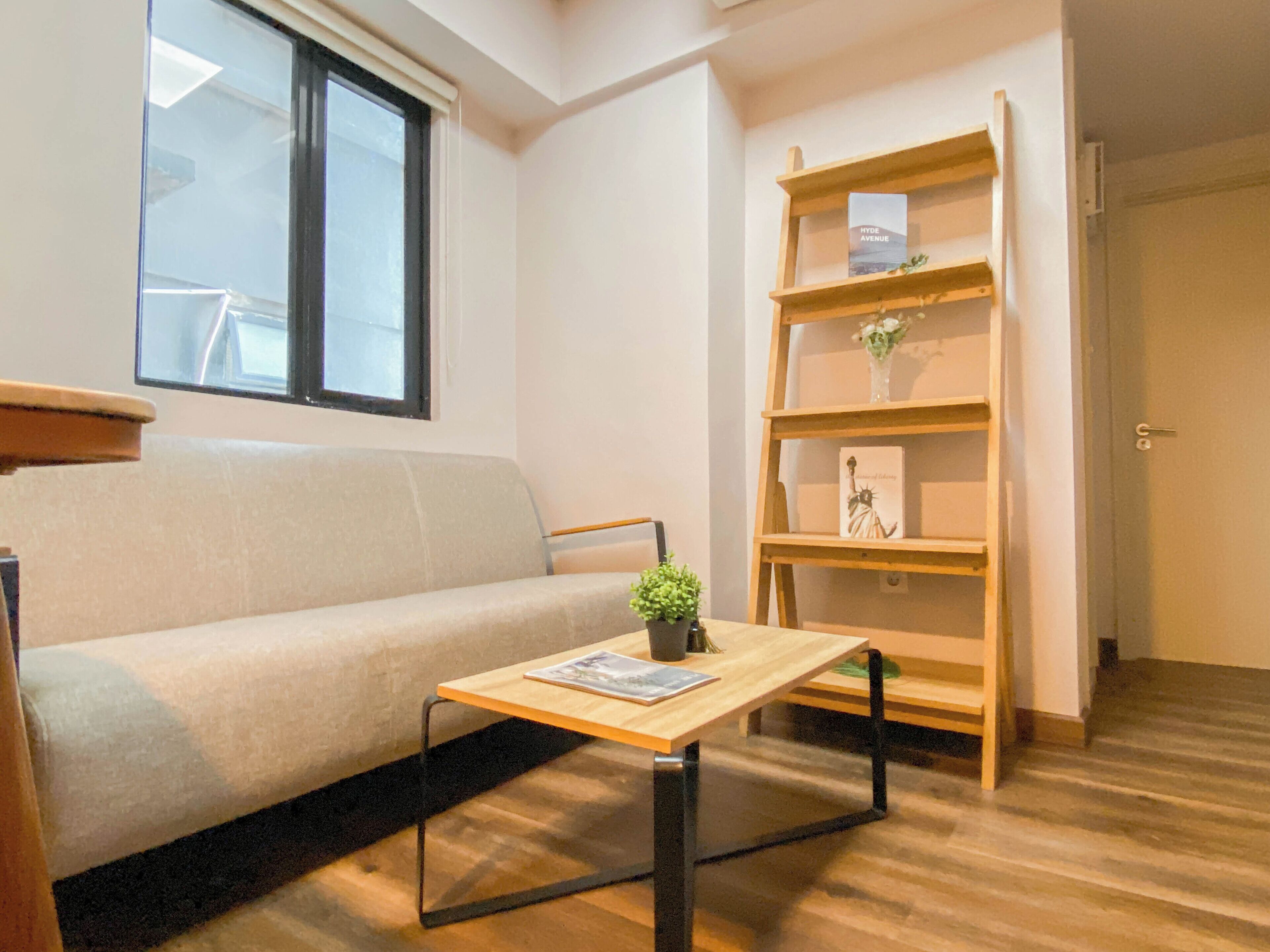 Standard Apartment | Living area