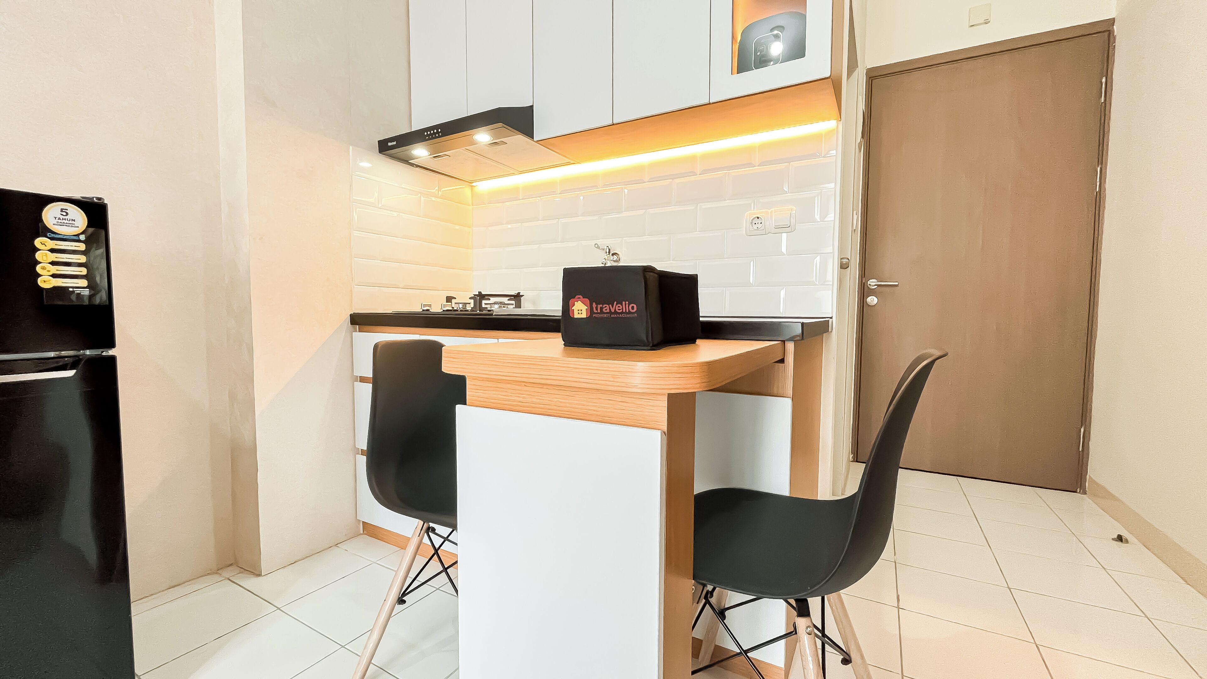 Standard Apartment | In-room dining