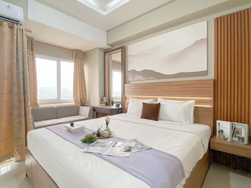 Modern Scandinavian Studio At Lrt City Sentul - Royal Sentul Park Apartment