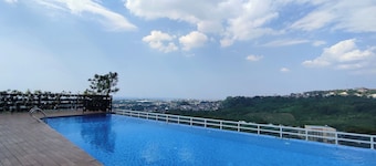 Good And Simple Look 1Br At Amartha View Apartment