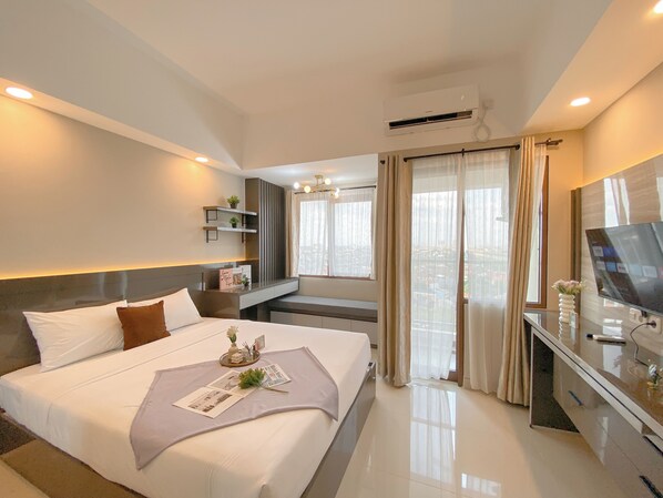 Interior - Best Studio Apartment At Gateway Park Lrt City Jatibening (Bekasi)